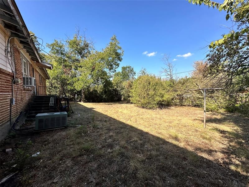 2121 Kingsdale Drive, Fort Worth TX 76119 - Photo 24
