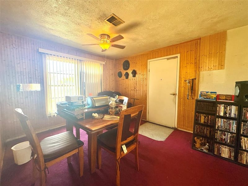 2121 Kingsdale Drive, Fort Worth TX 76119 - Photo 8