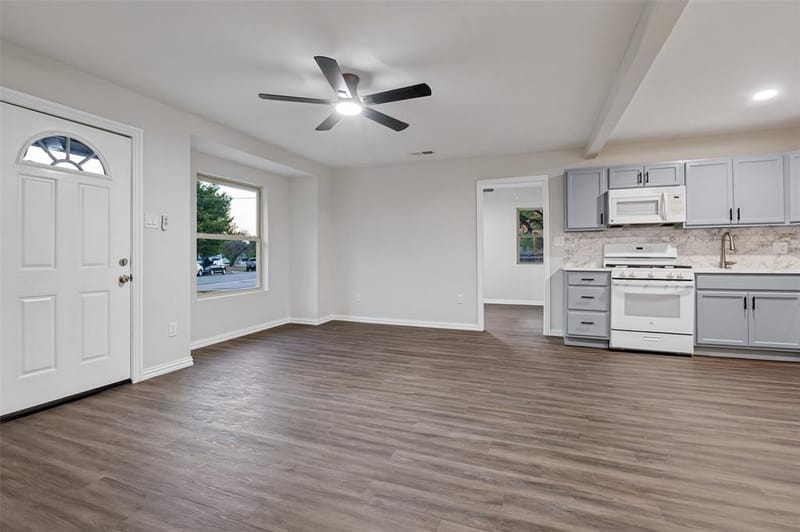 514 Chickapoo Trace, Grand Prairie TX 75051 - Photo 11