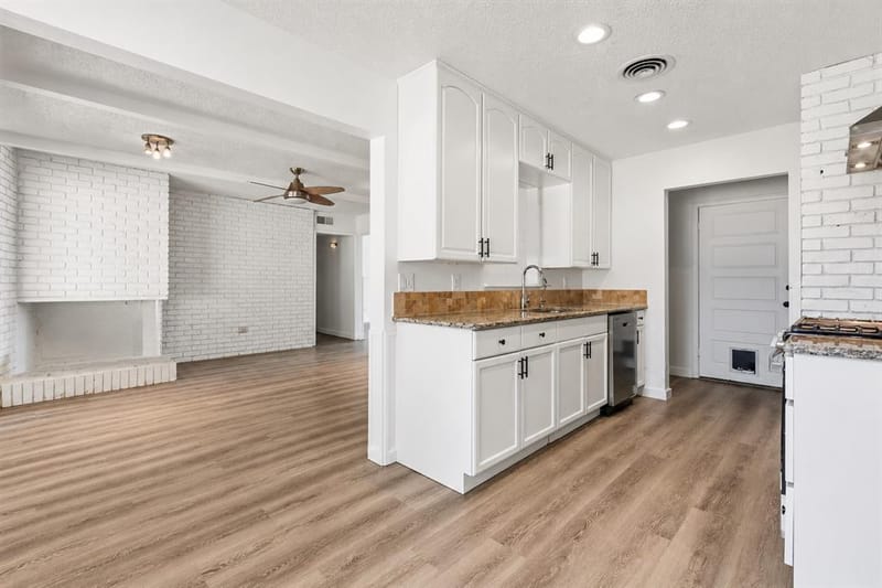 1306 N Floyd Road, Richardson TX 75080 - Photo 12