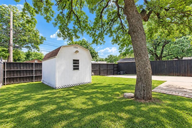 1214 Winterwood Drive, Lewisville TX 75067 - Photo 18
