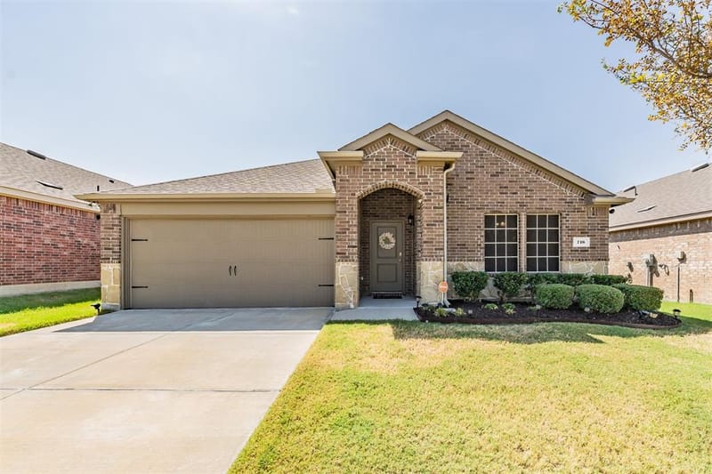 716 Alton Drive, Aubrey TX 76227