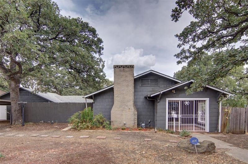 2625 Canton Drive, Fort Worth TX 76112
