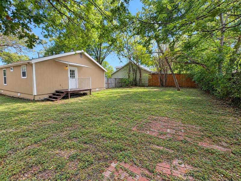 1203 N College Street, McKinney TX 75069 - Photo 12