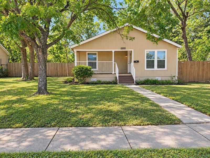 1203 N College Street, McKinney TX 75069