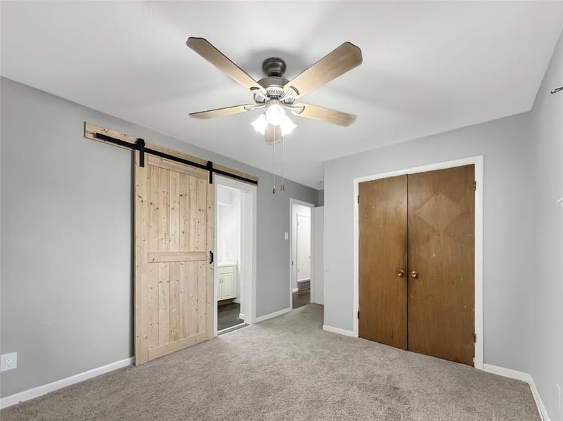 4331 Kolloch Drive, Dallas TX 75216 - Photo 13