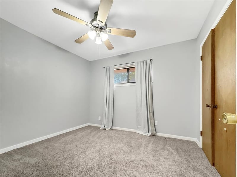 4331 Kolloch Drive, Dallas TX 75216 - Photo 16