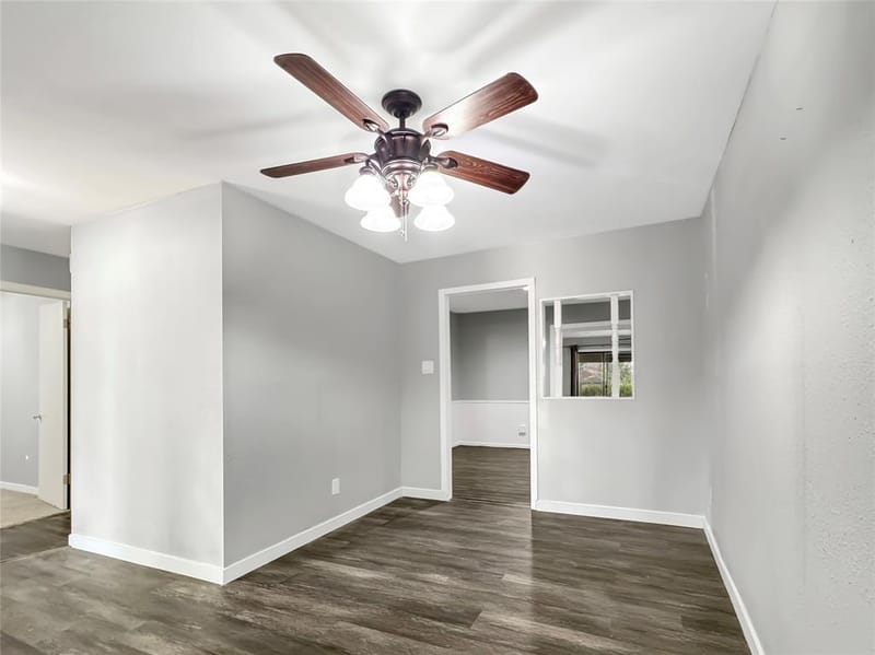 4331 Kolloch Drive, Dallas TX 75216 - Photo 4
