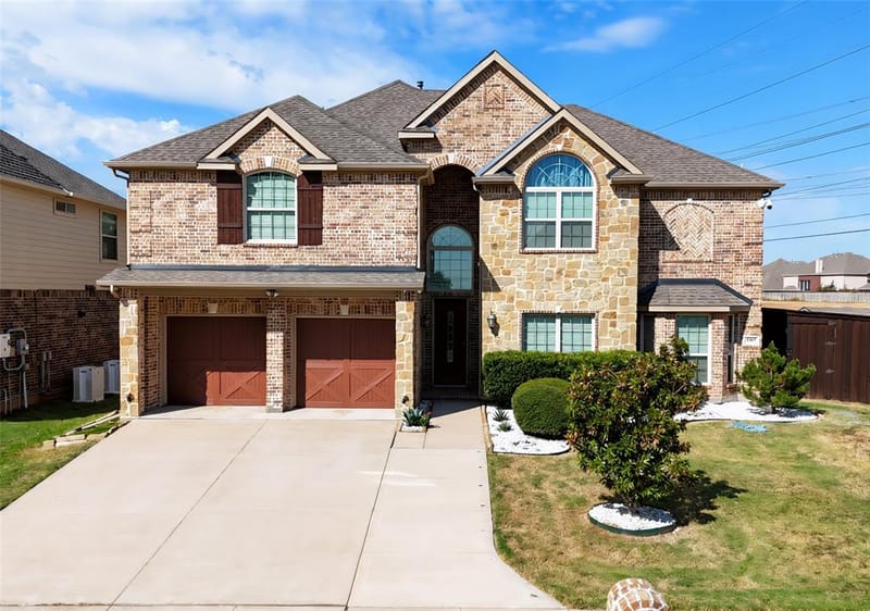 4903 Barn Owl Trail, Grand Prairie TX 75052