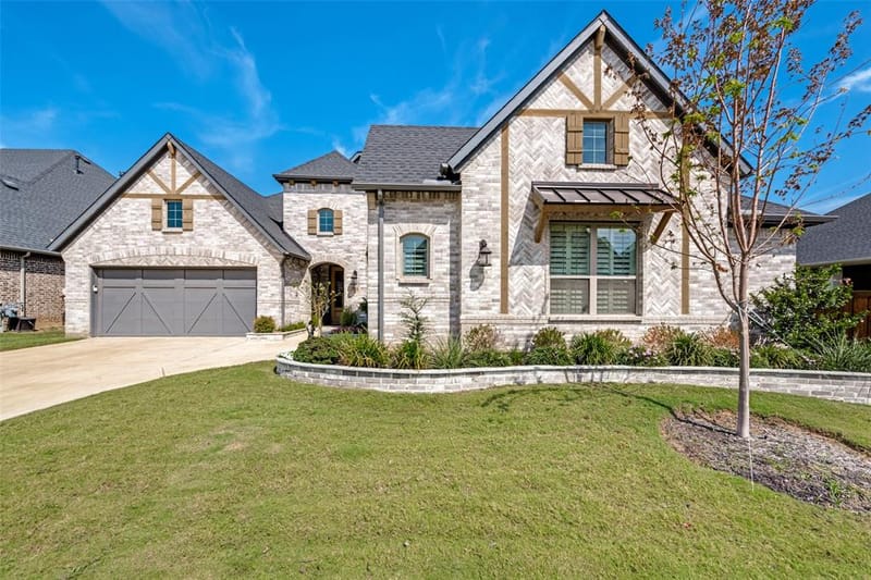 311 Waters Edge Drive, Argyle TX 76226 - Photo 2