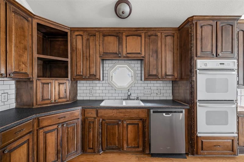8816 The Briers Court, Granbury TX 76049 - Photo 6