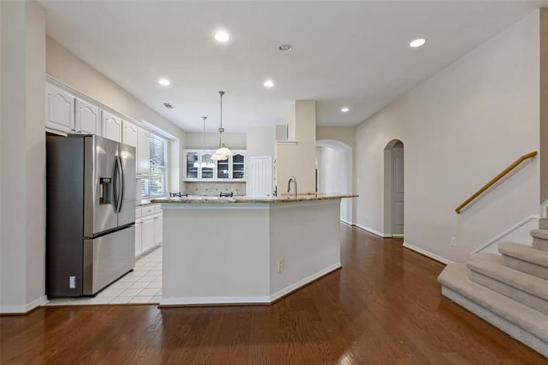 1740 Glenlivet Drive, Dallas TX 75218 - Photo 6