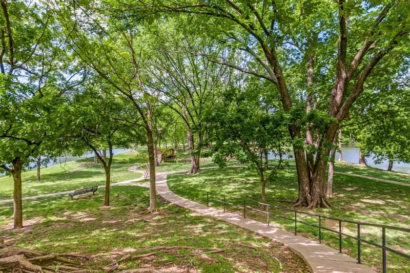 1740 Glenlivet Drive, Dallas TX 75218 - Photo 29