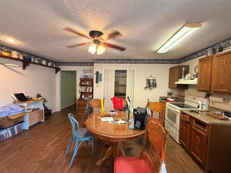 2804 Maplewood Street, Granbury TX 76048 - Photo 14