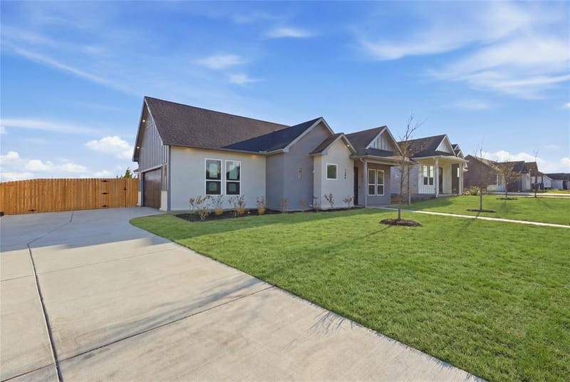 1206 Gannon Lane, DeSoto TX 75115 - Photo 2