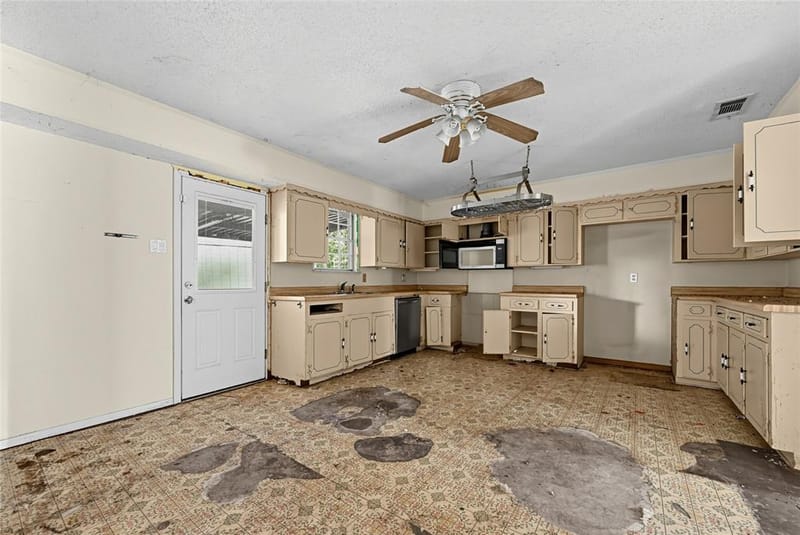 1611 Shepherd Lane, Dallas TX 75253 - Photo 10