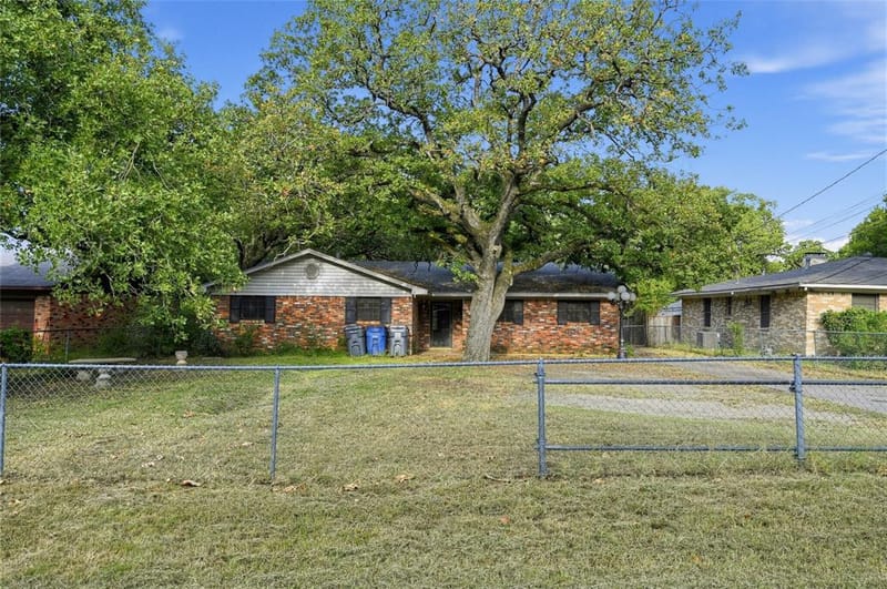 1611 Shepherd Lane, Dallas TX 75253 - Photo 31