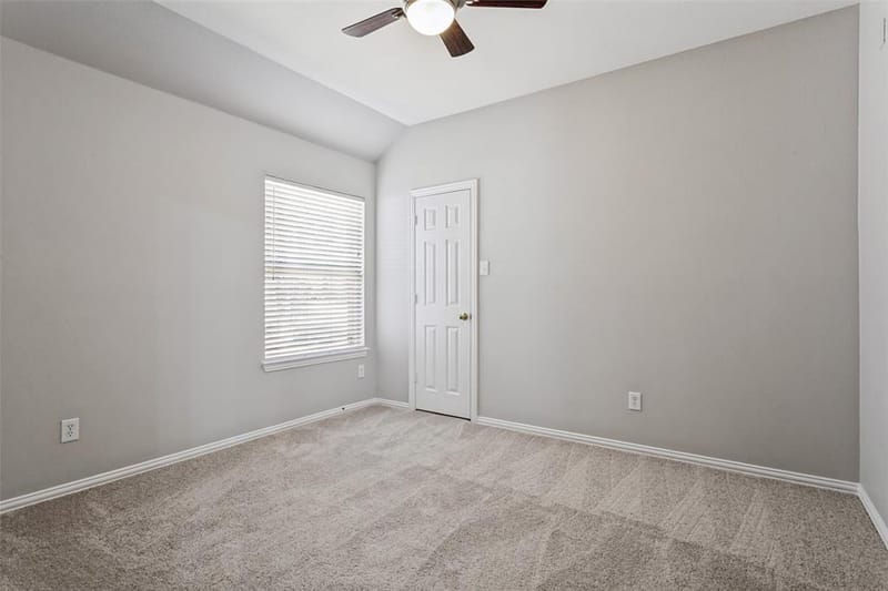 1610 Redwood Drive, Corinth TX 76210 - Photo 14