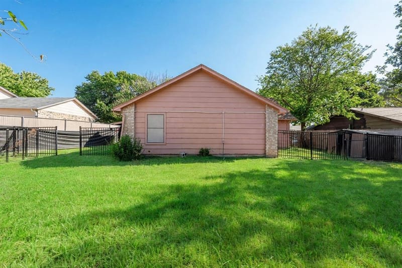 837 Blue Ridge Drive, Burleson TX 76028 - Photo 15