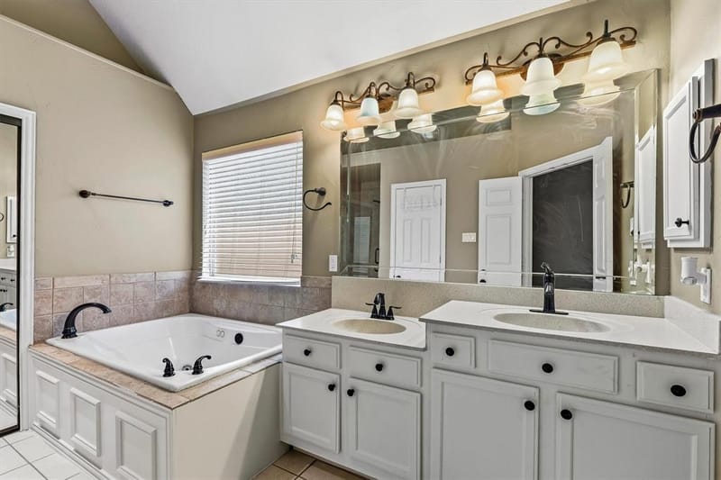 3916 Montrose Drive, Plano TX 75025 - Photo 20