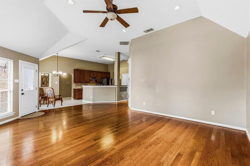 3916 Montrose Drive, Plano TX 75025 - Photo 9