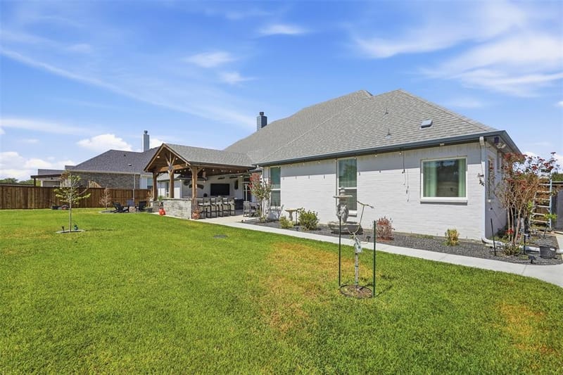 860 San Saba E, Midlothian TX 76065 - Photo 29