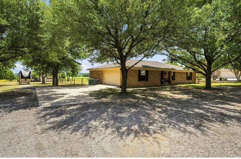 3517 W Moonlight Drive, Waco TX 76706 - Photo 4