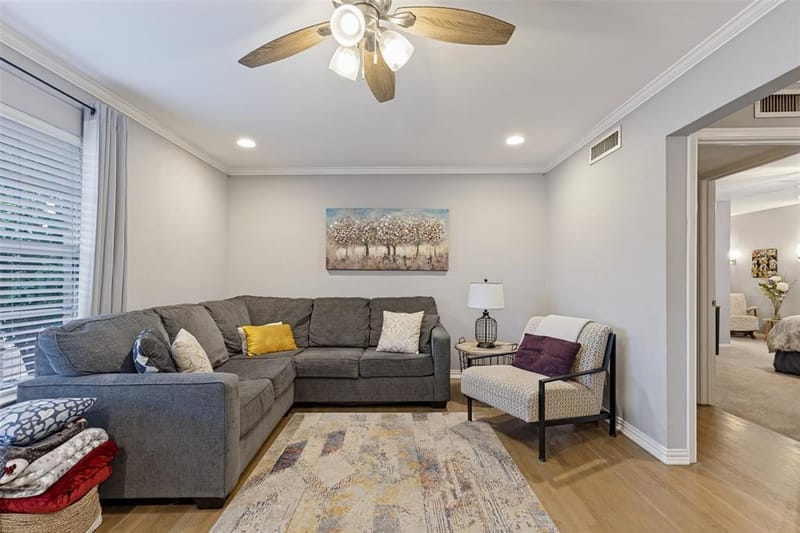 5827 Sandhurst Lane # C, Dallas TX 75206 - Photo 7