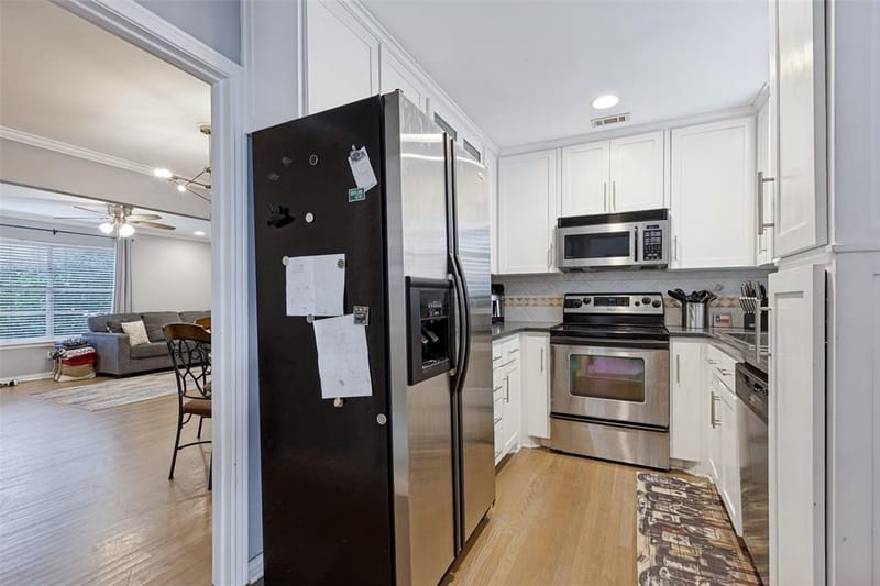 5827 Sandhurst Lane # C, Dallas TX 75206 - Photo 9