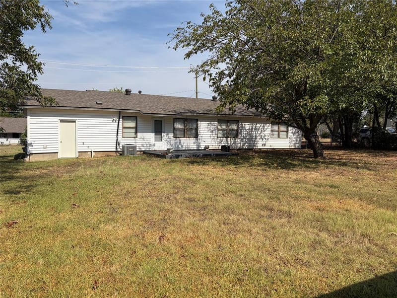 804 E Adams Street, Itasca TX 76055 - Photo 17