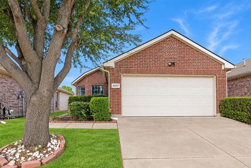 6037 Melanie Drive, Fort Worth TX 76131