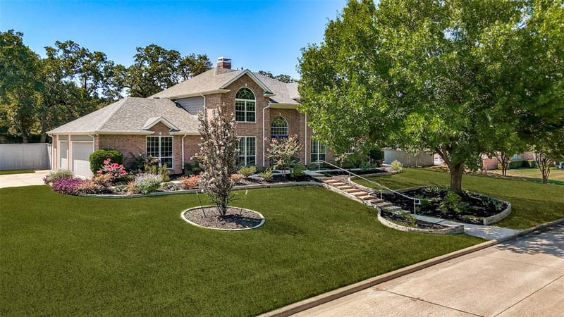 204 E Chapel Downs Drive, Southlake TX 76092 - Photo 2