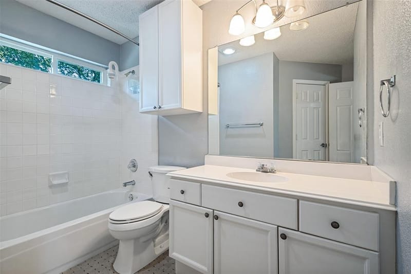 204 E Chapel Downs Drive, Southlake TX 76092 - Photo 21