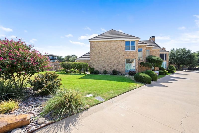 8404 Sunset Cove Drive, Fort Worth TX 76179 - Photo 3