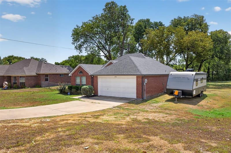 304 Daisy Road, Midlothian TX 76065 - Photo 7