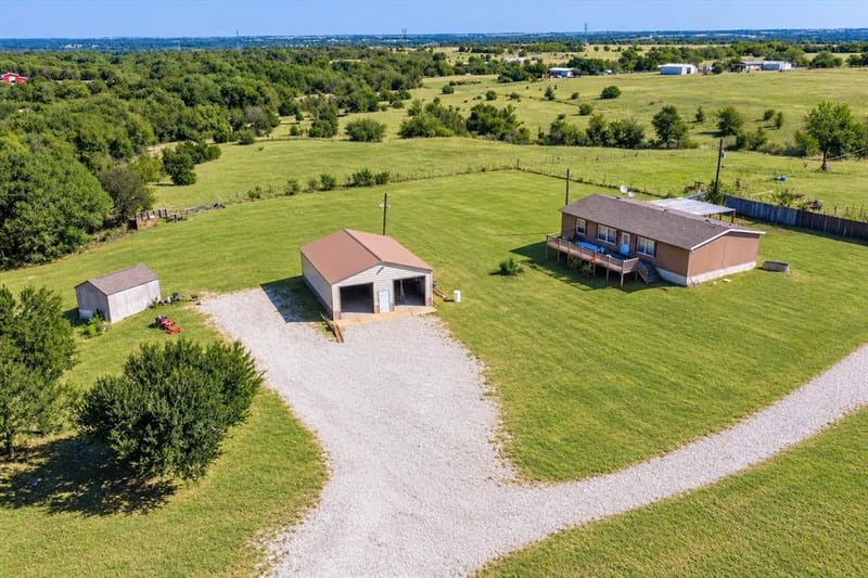 2298 County Road 2320, Decatur TX 76234 - Photo 2