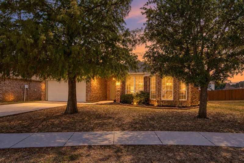 321 Tripp Trail, Denton TX 76207