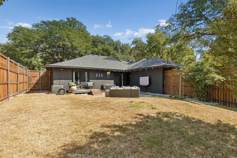 11919 Brookmeadow Lane, Dallas TX 75218 - Photo 23