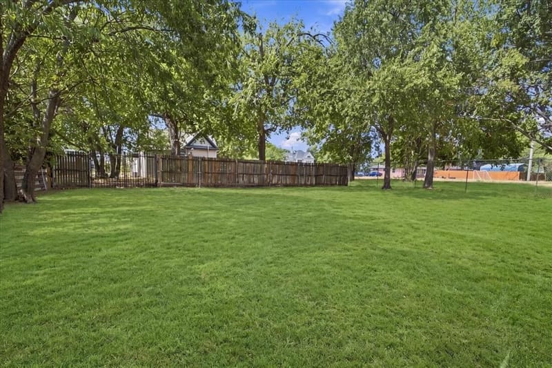 420 N Cleveland Avenue, Sherman TX 75090 - Photo 6