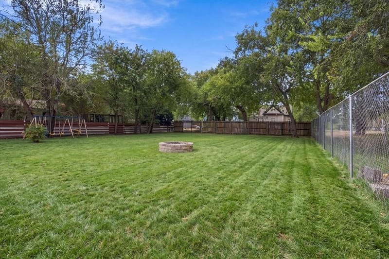 420 N Cleveland Avenue, Sherman TX 75090 - Photo 9