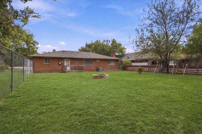 420 N Cleveland Avenue, Sherman TX 75090 - Photo 8