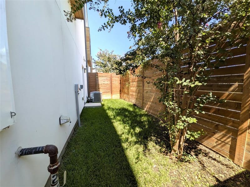 2723 Kimsey Drive # 102, Dallas TX 75235 - Photo 26