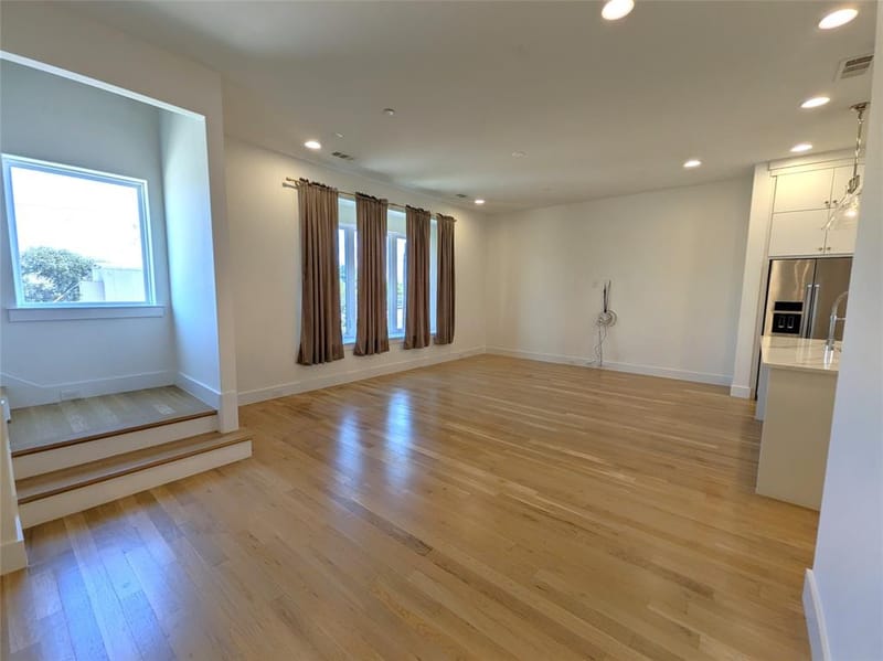 2723 Kimsey Drive # 102, Dallas TX 75235 - Photo 8