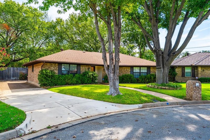 1903 Moody Court, Arlington TX 76012 - Photo 2