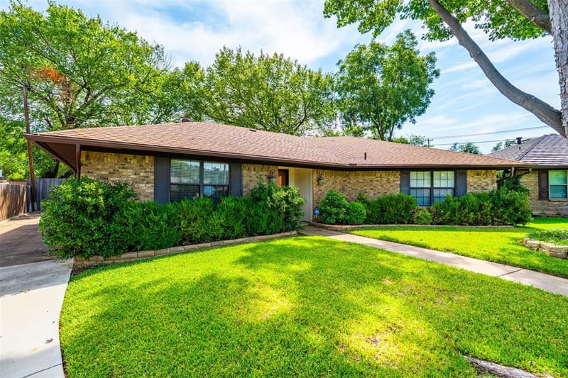 1903 Moody Court, Arlington TX 76012 - Photo 3