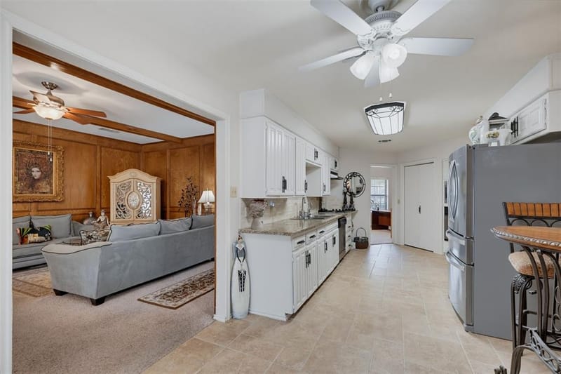 1903 Moody Court, Arlington TX 76012 - Photo 18