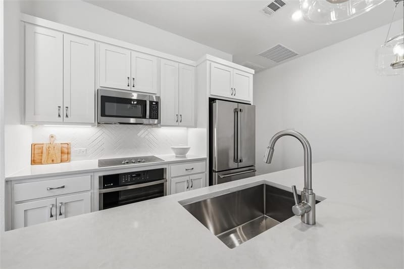 634 Blue Ridge Drive, Mansfield TX 76063 - Photo 9