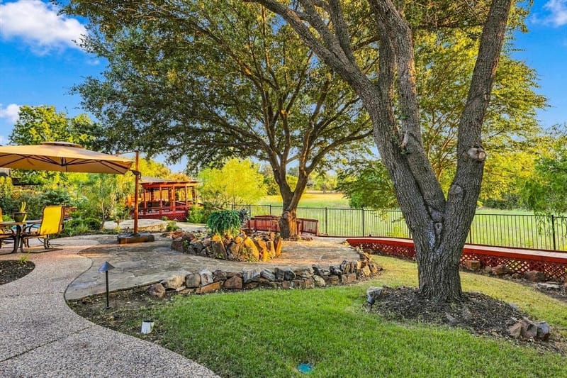 1917 Kings Pass, Heath TX 75032 - Photo 4