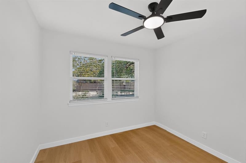 206 W Ridgewood Drive, Garland TX 75041 - Photo 32