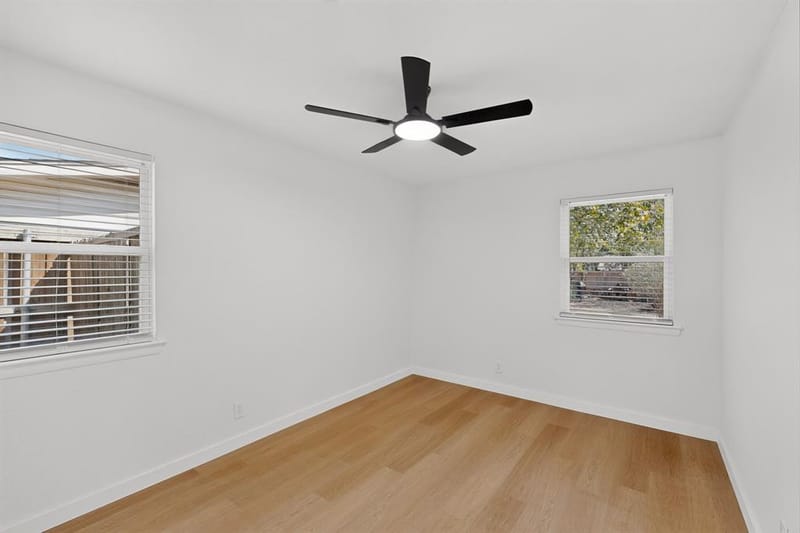 206 W Ridgewood Drive, Garland TX 75041 - Photo 24